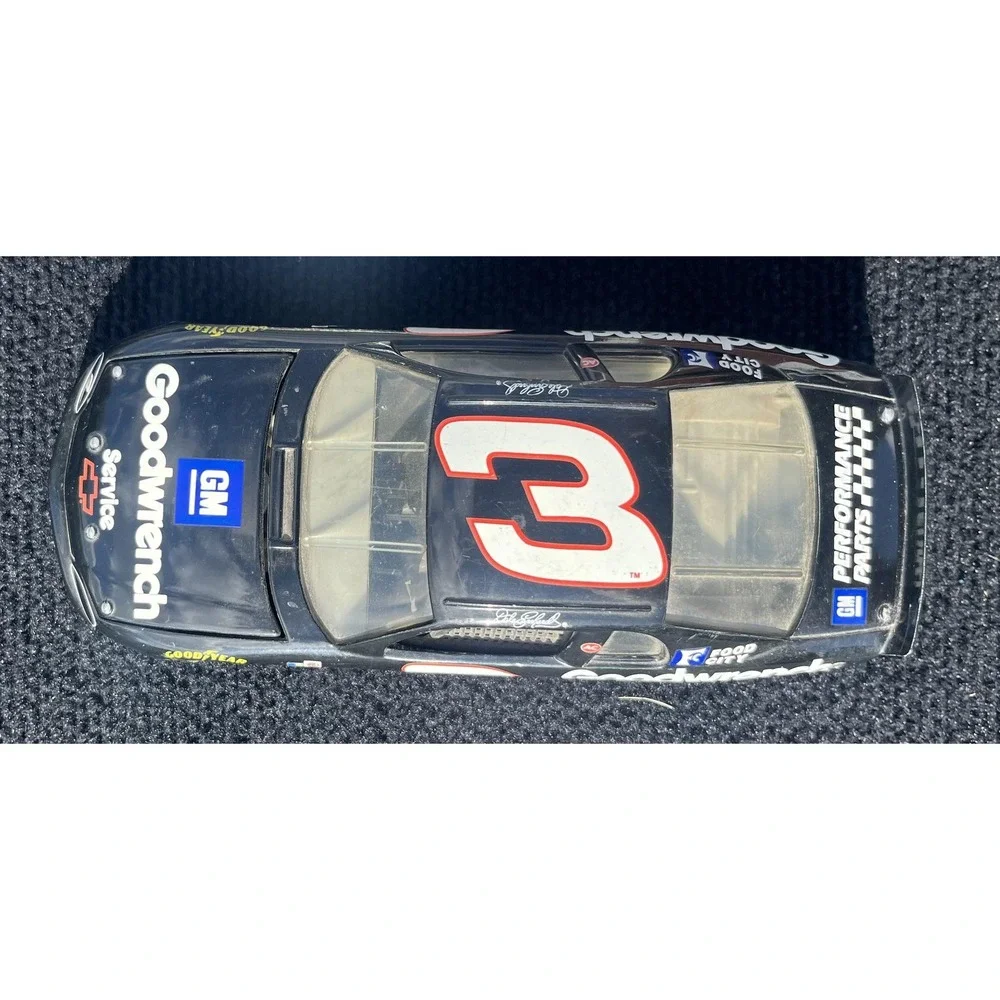 Dale Earnhardt‎ Intimidator NASCAR Photo Plaque + No 3 Goodwrench Diecast Car